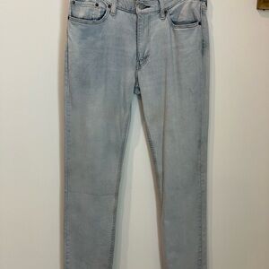 Men's Light Blue Jeans
